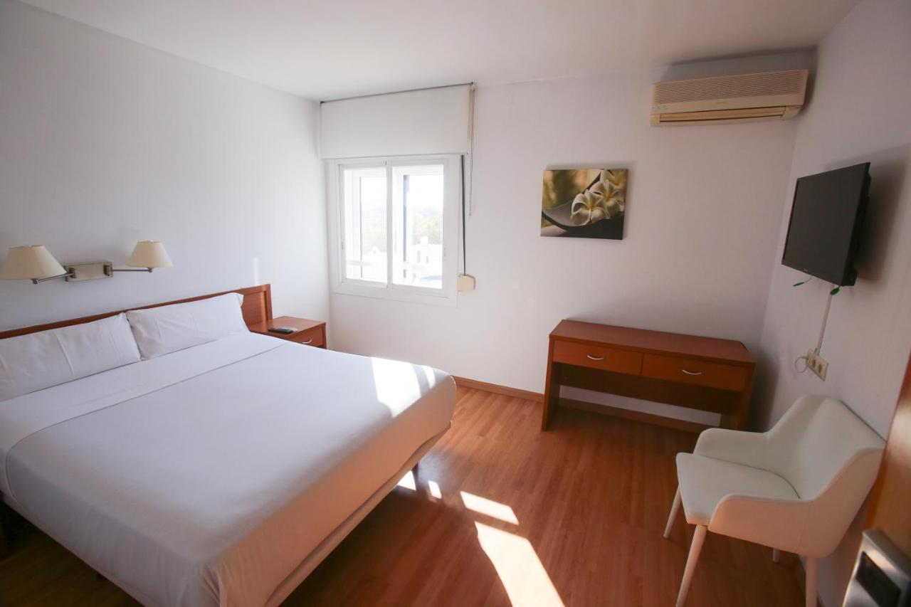 Vilanova i la Geltrú Gatell Hotel מראה חיצוני תמונה
